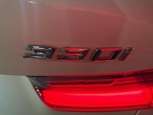 2019 BMW 330 xDrive