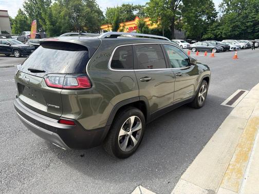 Olive Green Pearlcoat 2021 Jeep Cherokee Limited