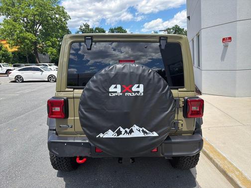 41 2025 Jeep Wrangler Rubicon