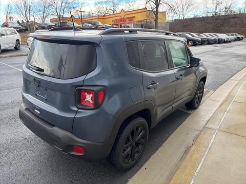 2022 Jeep Renegade Altitude