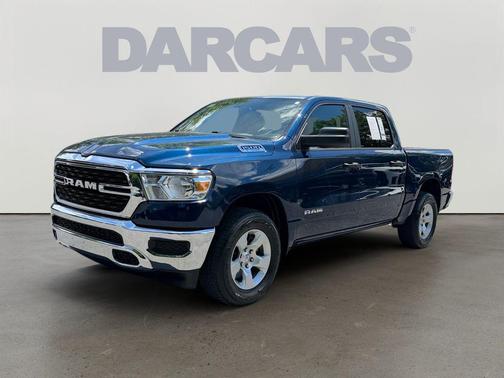 Patriot Blue Pearlcoat 2024 RAM 1500 Big Horn/Lone Star