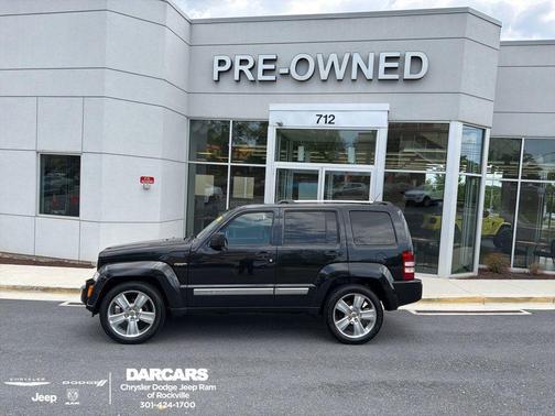 Brilliant Black Crystal Pearlcoat 2011 Jeep Liberty Limited
