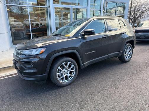 2022 Jeep Compass Latitude Lux