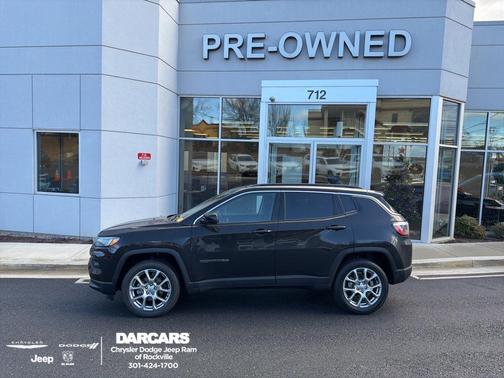 2022 Jeep Compass Latitude Lux