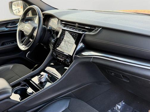 2021 Jeep Grand Cherokee L Altitude