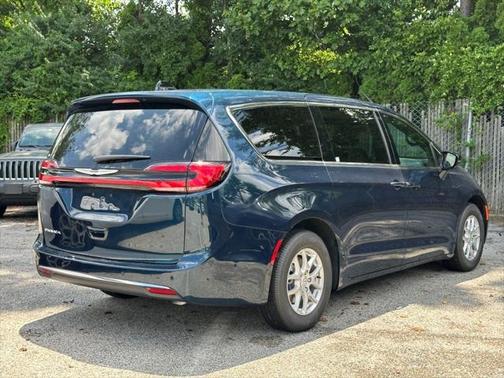 2025 Chrysler Pacifica L