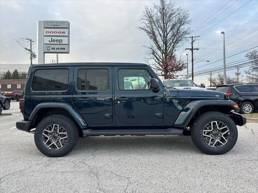 2025 Jeep Wrangler 4-Door Sahara 4x4