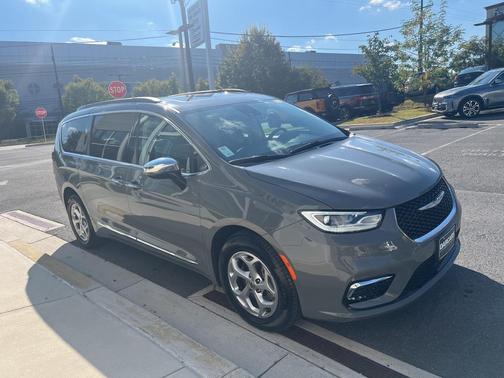 2023 Chrysler Pacifica Limited