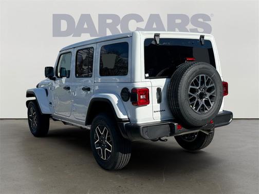 2026 Jeep Wrangler 4-Door Sahara 4x4