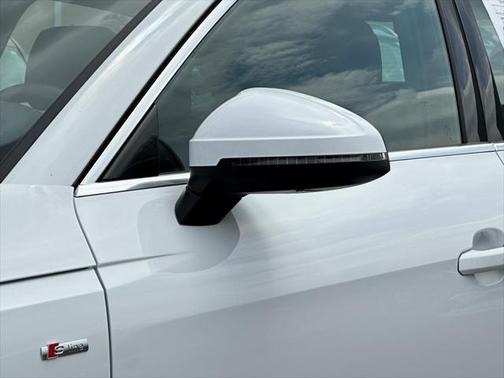 2024 Audi A4 45 S line Premium Plus
