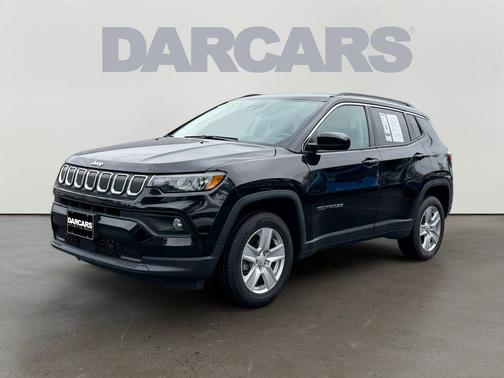 Diamond Black Crystal Pearlcoat 2022 Jeep Compass Latitude