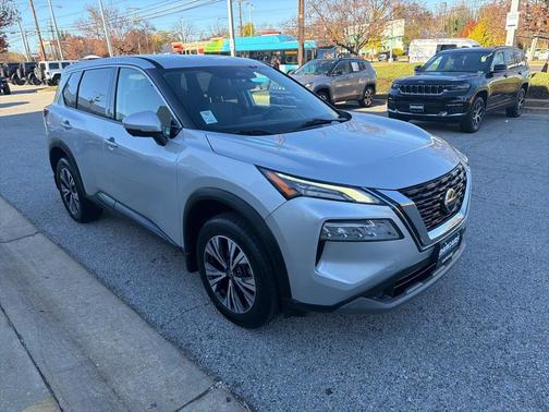 2021 Nissan Rogue SV