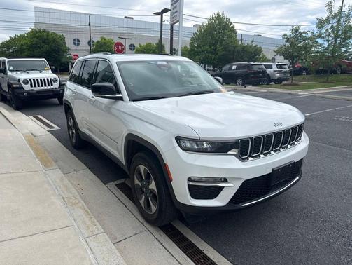 Bright White Clearcoat 2022 Jeep Grand Cherokee 4xe Base