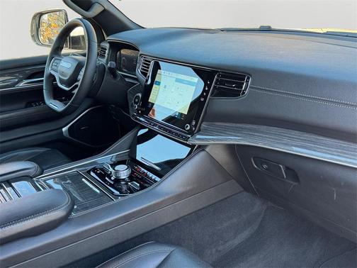 2022 Jeep Wagoneer Series III 4x4