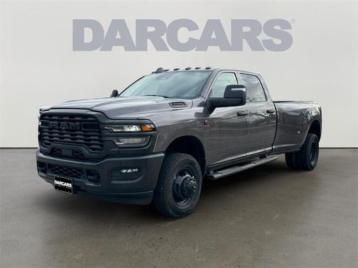2026 RAM 3500 Tradesman Crew Cab 4x4 8' Box
