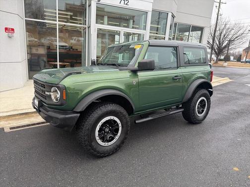 2022 Ford Bronco Base