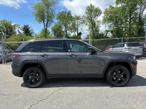 2025 Jeep Grand Cherokee Altitude