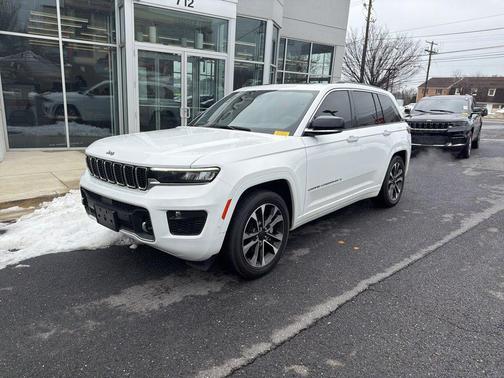 2023 Jeep Grand Cherokee Overland