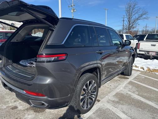 2023 Jeep Grand Cherokee Overland