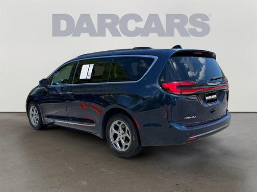 Fathom Blue Pearlcoat 2023 Chrysler Pacifica Limited