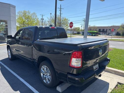 Diamond Black Crystal Pearlcoat 2023 RAM 1500 Big Horn/Lone Star