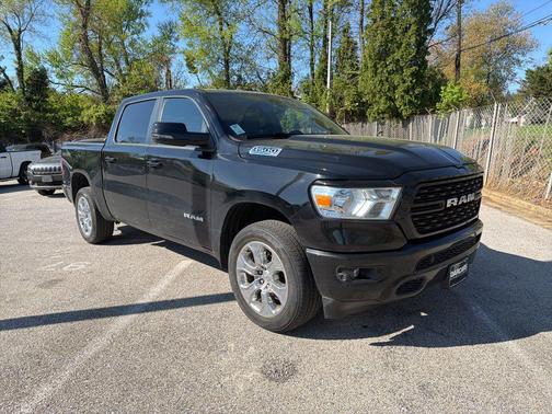 Diamond Black Crystal Pearlcoat 2023 RAM 1500 Big Horn/Lone Star