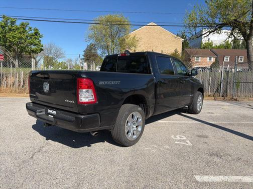 Diamond Black Crystal Pearlcoat 2023 RAM 1500 Big Horn/Lone Star