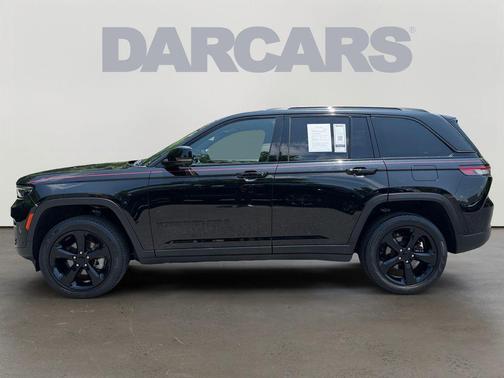 Diamond Black Crystal Pearlcoat 2023 Jeep Grand Cherokee Limited
