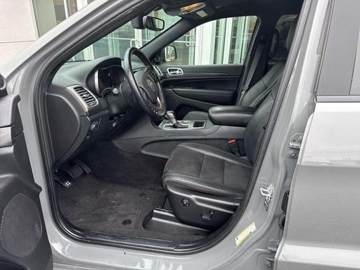 2022 Jeep Grand Cherokee Laredo