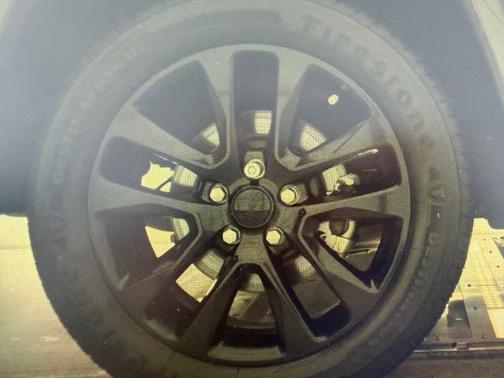 2022 Jeep Grand Cherokee Laredo