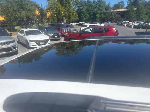 2020 Jeep Grand Cherokee Overland