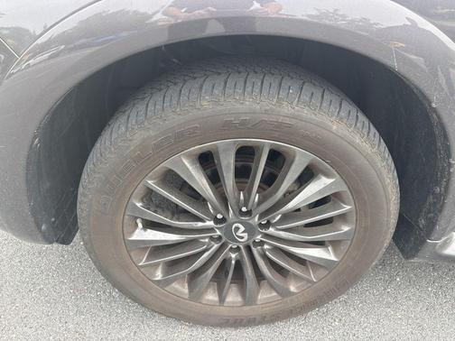 Anthracite Gray 2022 INFINITI QX80 PREMIUM SELECT AWD