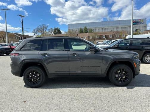 2025 Jeep Grand Cherokee Altitude