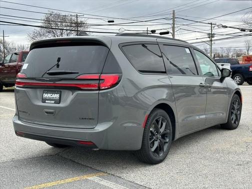 2025 Chrysler Pacifica Limited
