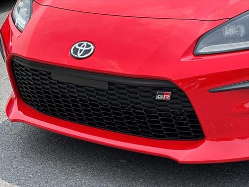 2025 Toyota GR86 Base