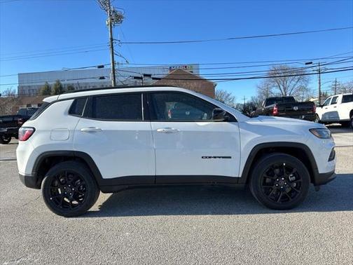 2025 Jeep Compass Latitude