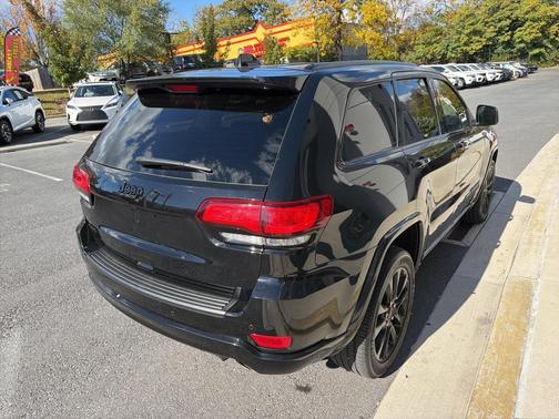 2021 Jeep Grand Cherokee Laredo