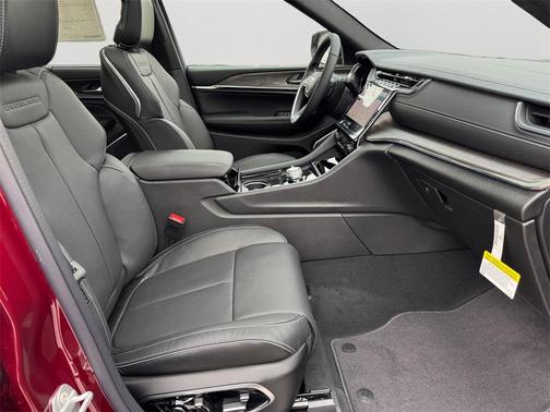 2025 Jeep Grand Cherokee L Overland