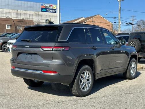 2025 Jeep Grand Cherokee Laredo
