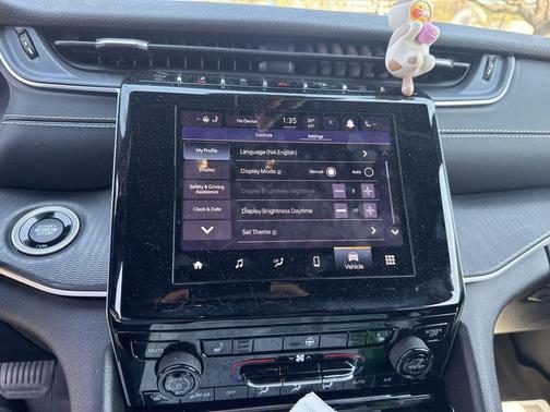 Diamond Black Crystal Pearlcoat 2023 Jeep Grand Cherokee Altitude