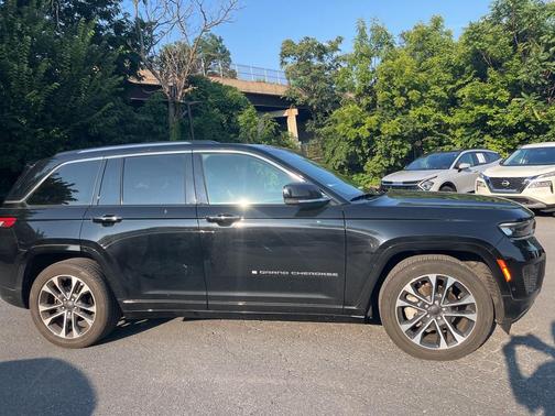 2023 Jeep Grand Cherokee Overland