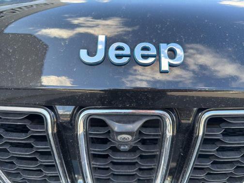 Diamond Black Crystal Pearlcoat 2022 Jeep Grand Cherokee 4xe Base