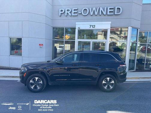 Diamond Black Crystal Pearlcoat 2022 Jeep Grand Cherokee 4xe Base