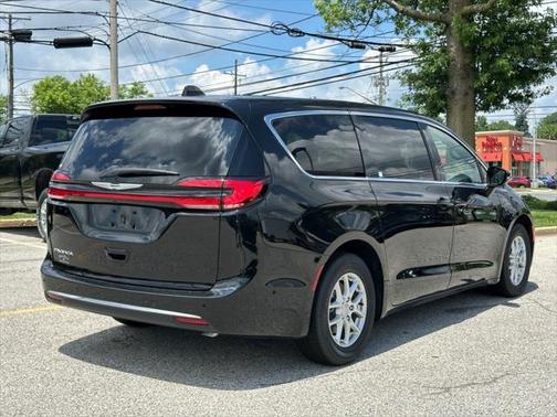 2025 Chrysler Pacifica L