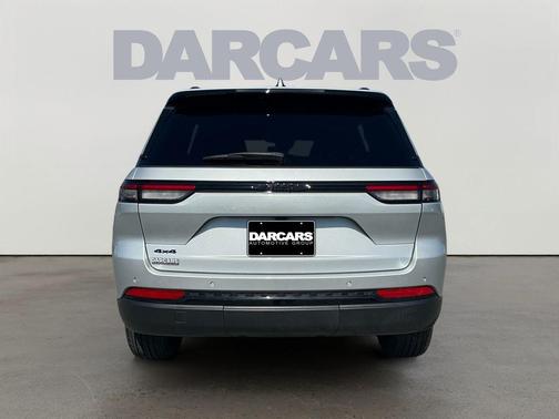 Silver Zynith 2024 Jeep Grand Cherokee Altitude