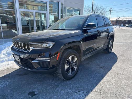 2022 Jeep Grand Cherokee 4xe Base