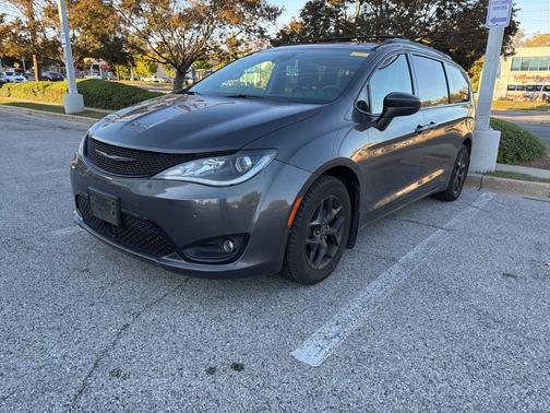 2019 Chrysler Pacifica Touring-L Plus
