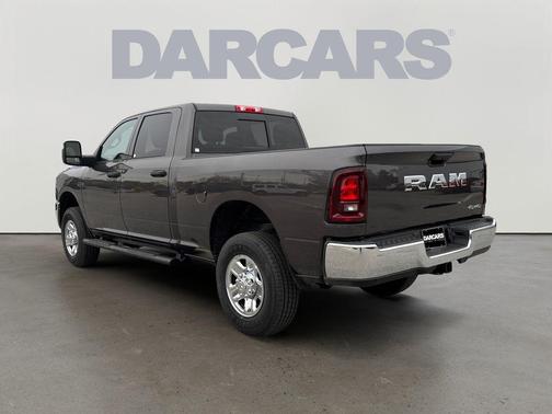 2026 RAM 2500 Tradesman Crew Cab 4x4 6'4' Box