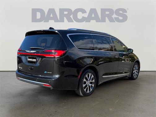 2023 Chrysler Pacifica L