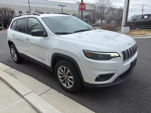 2022 Jeep Cherokee Latitude Lux